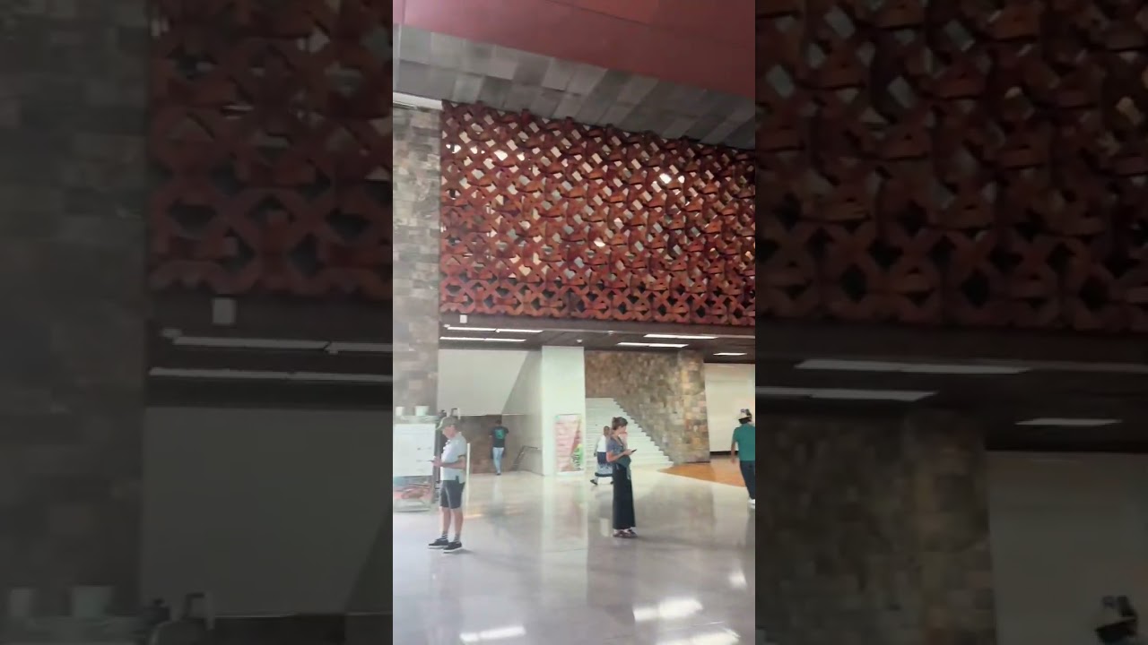 AICM to Museo Nacional de Antropología luxury car