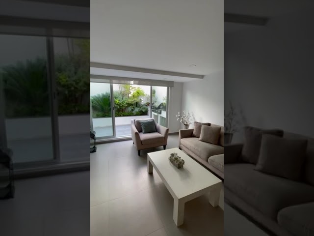 first-class car from AICM to Airbnb in Coyoacán